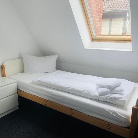 Markt Eins Gaestezimmer Schoppenstedt Exteriör bild